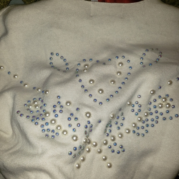 NWT! Wildfox Wilder Pearl Sz. L Cream Sweater - Picture 4 of 6